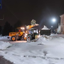 Подолання наслідків негоди відбувається і вдень і вночі!